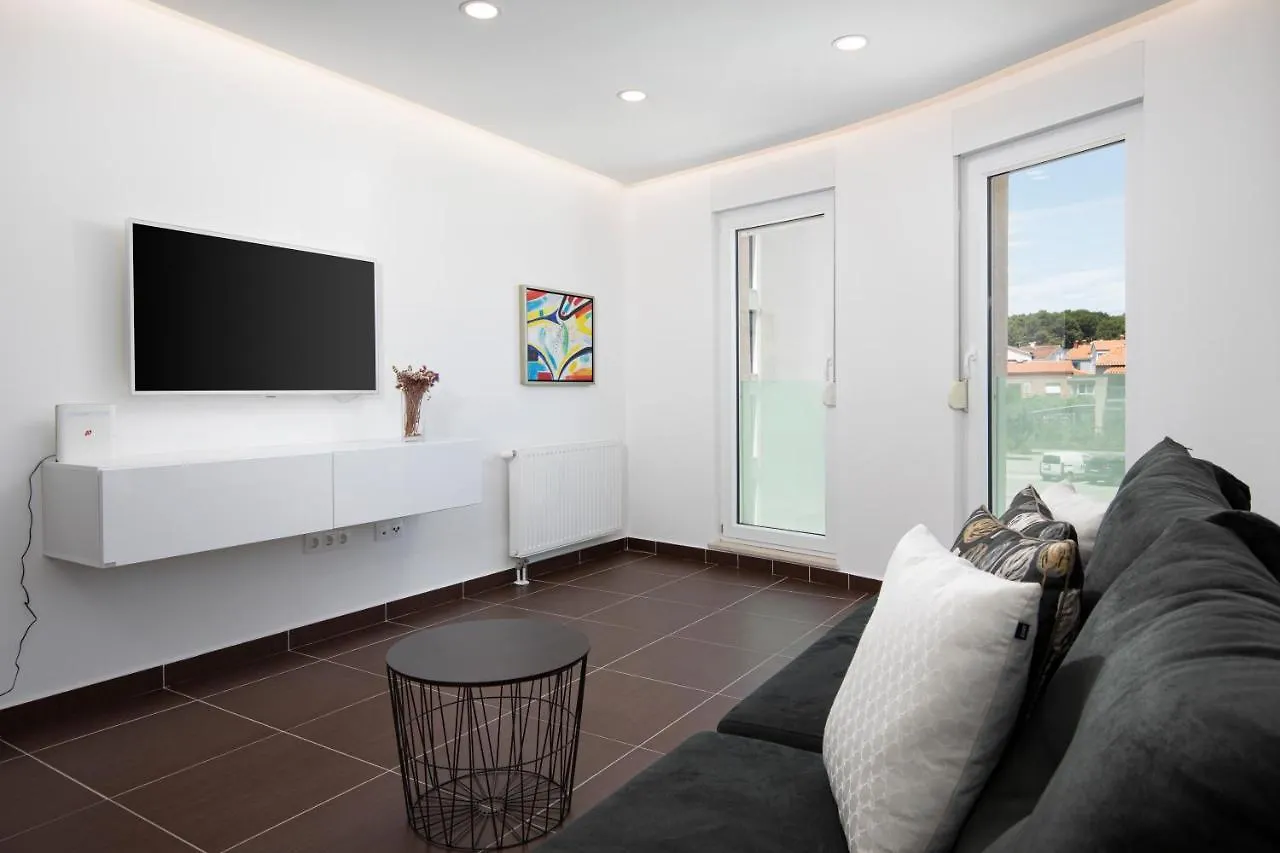 Monte Paradiso Sun Apartment Pula