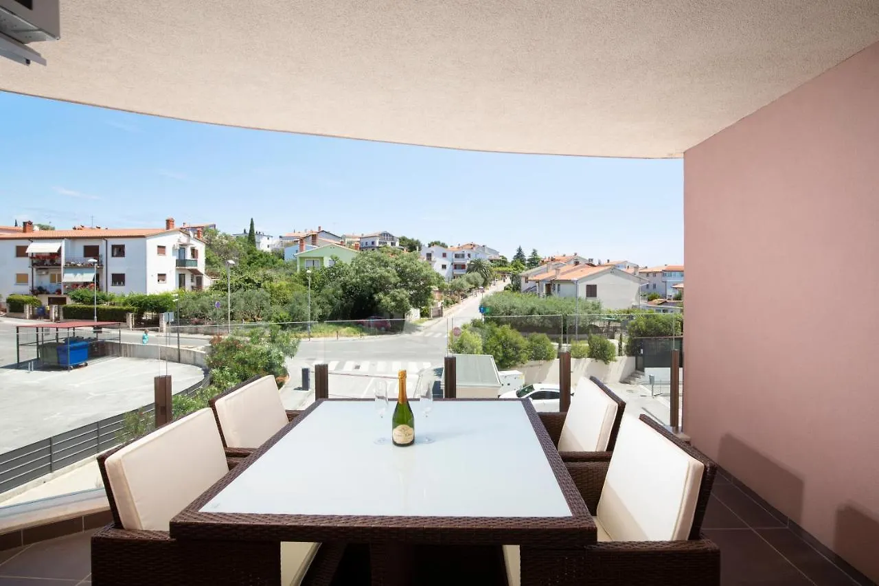 Monte Paradiso Sun Apartment Pula Croatia